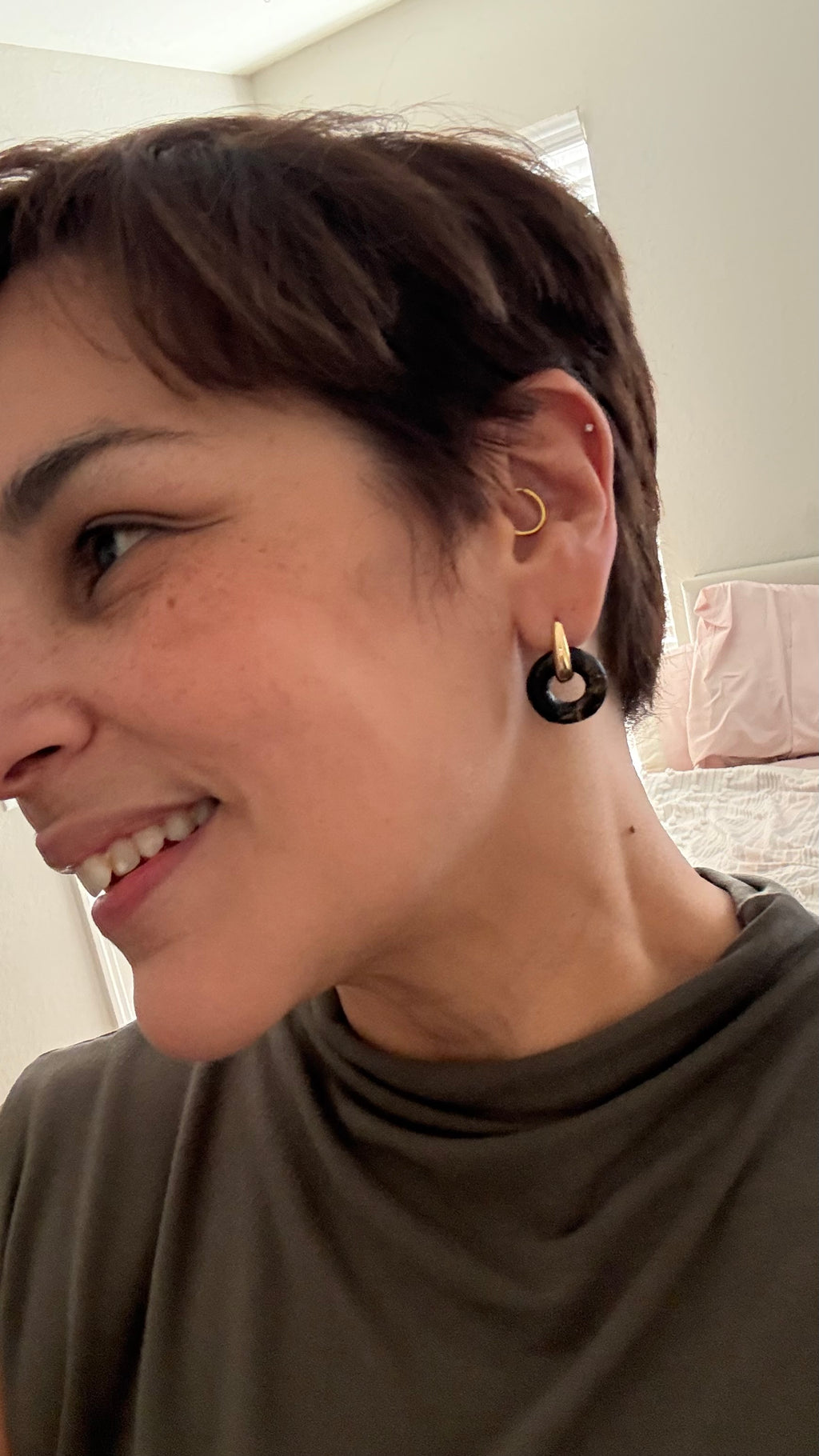 Charm with Oval Hoop 