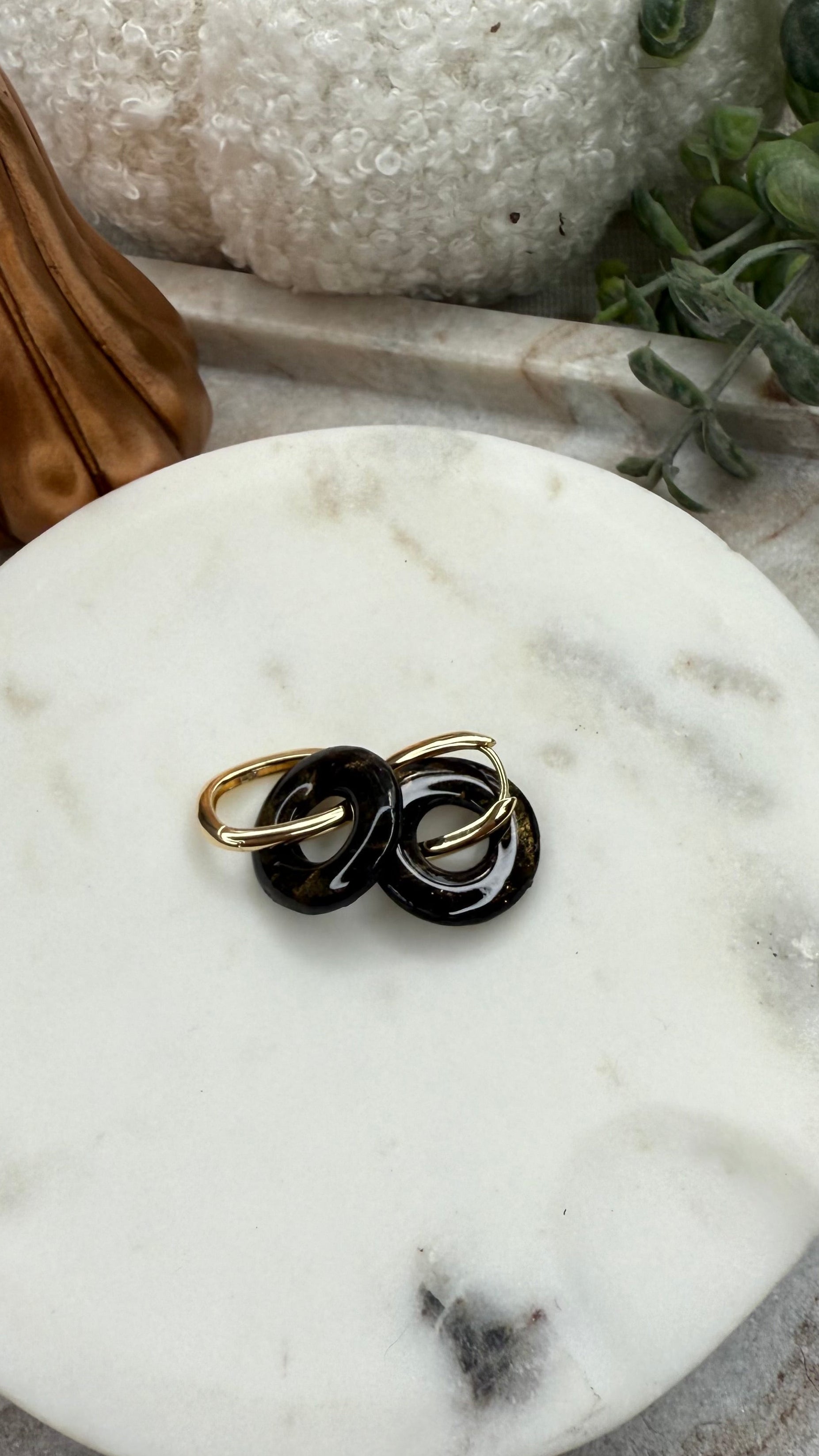 Black Marbled Halo Hoop Charms