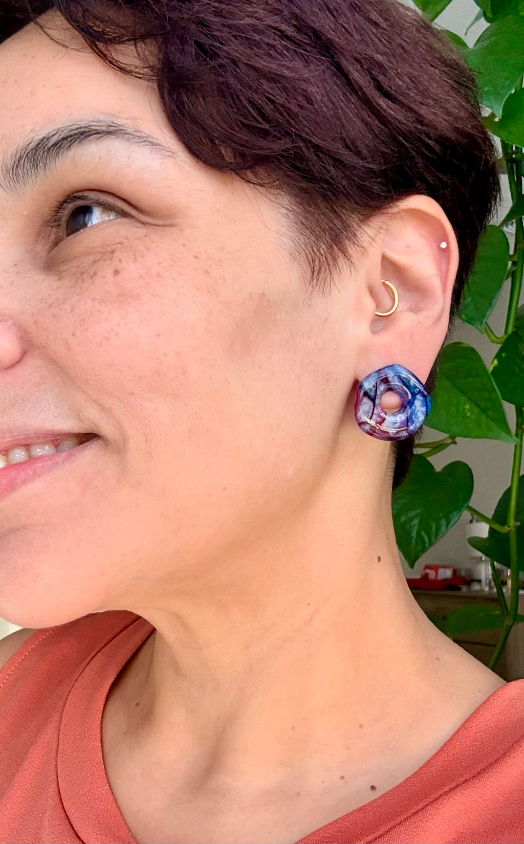 Multi Color Marbled Warped Donuts (Statements)